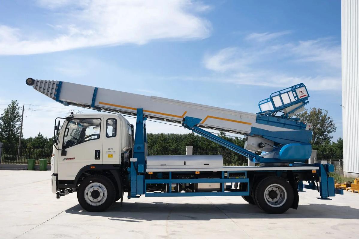 漳州芗城云梯上料车租赁费用